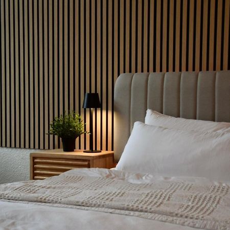 Charmanter Altbau In Schleussig Mit Balkon Leipzig Ngoại thất bức ảnh